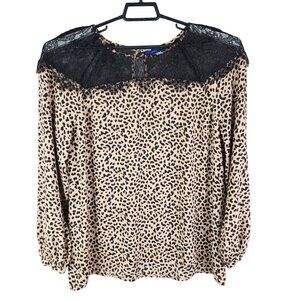 Womens Apt 9 Leopard Print Blouse Top w/ Black Lace Yoke Long Sleeve Size XXL